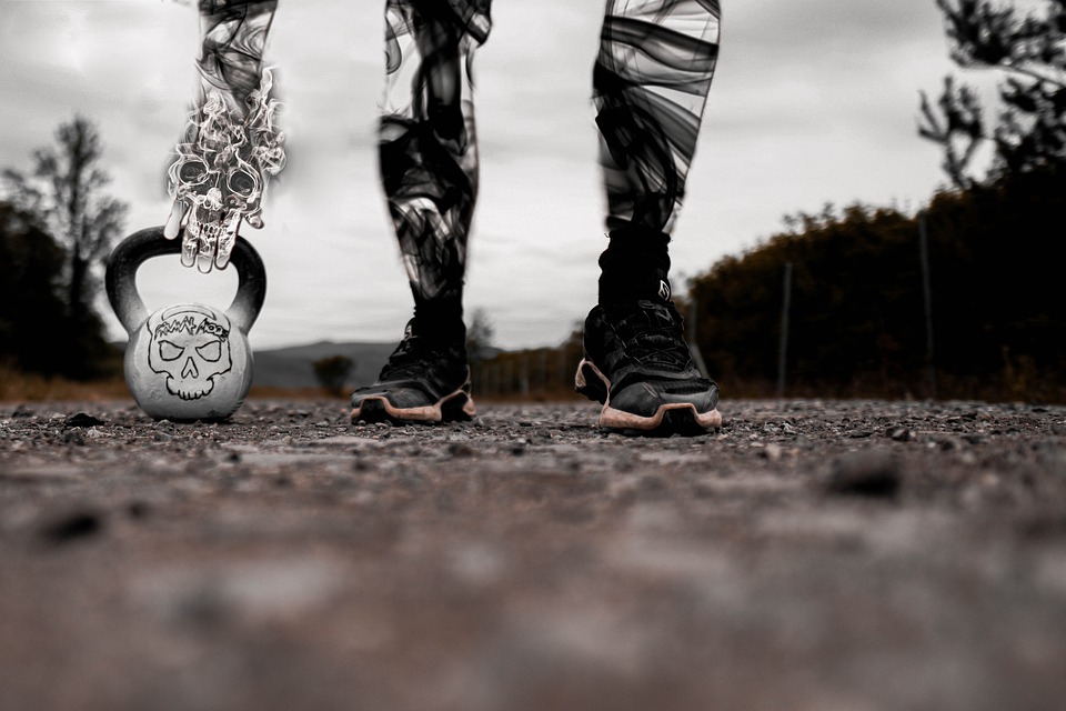 Křížová fit cvičení pro zlepšení kondice (Crossfit workouts for improved fitness)